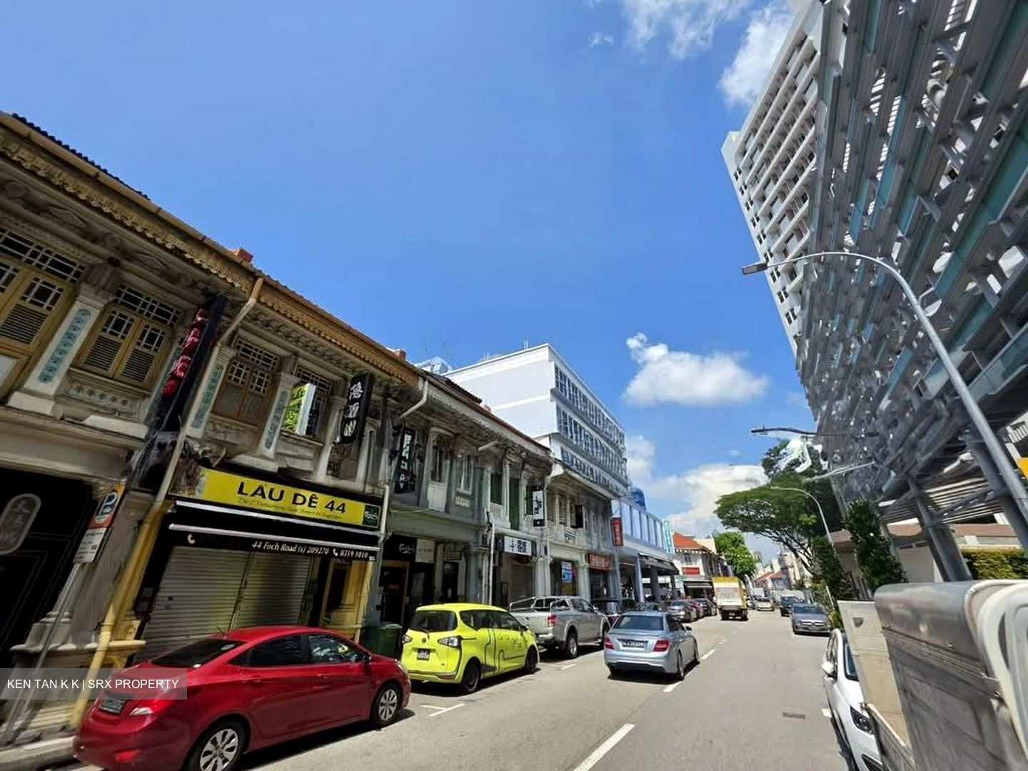 Foch Road (D8), Retail #563731441